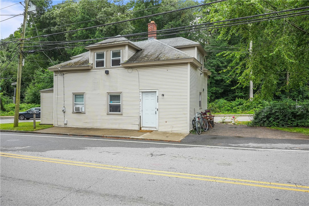 403 Commonwealth Avenue Warwick, RI 02886 - Photo 32 of 50