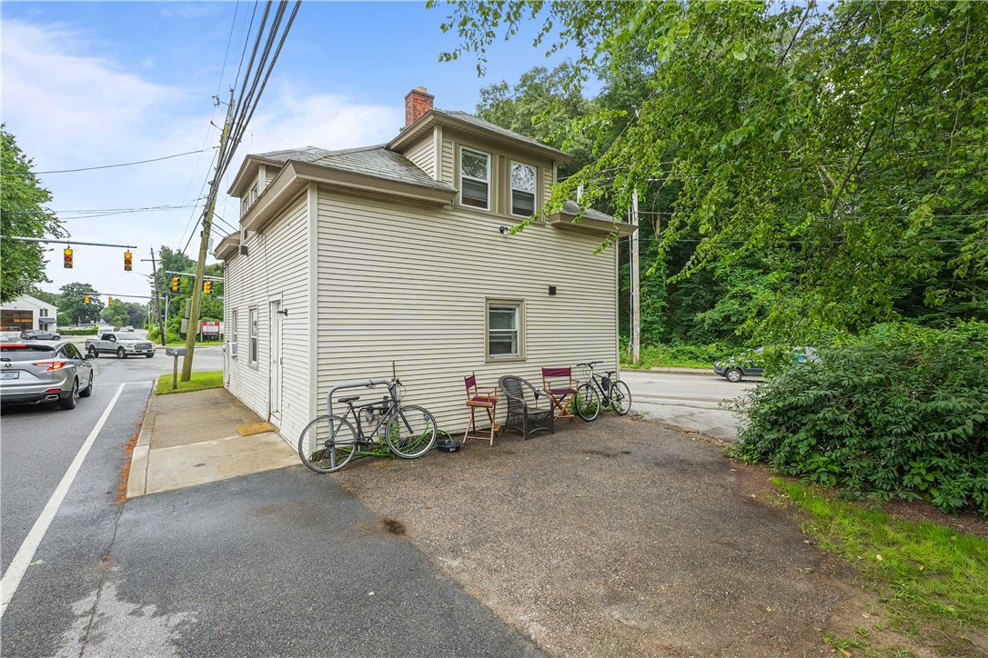 403 Commonwealth Avenue Warwick, RI 02886 - Photo 50 of 50