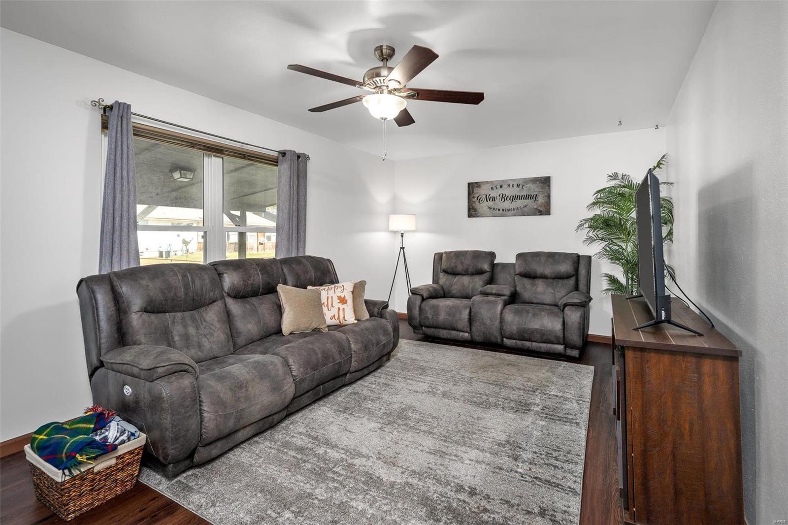 2227 Olde Winery Road St. Louis, MO 63129 - Photo 13 of 39