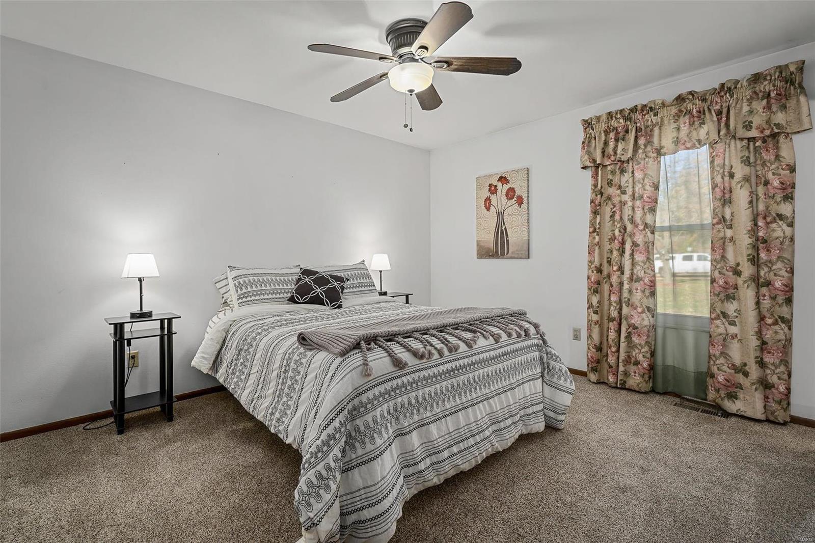 2227 Olde Winery Road St. Louis, MO 63129 - Photo 14 of 39