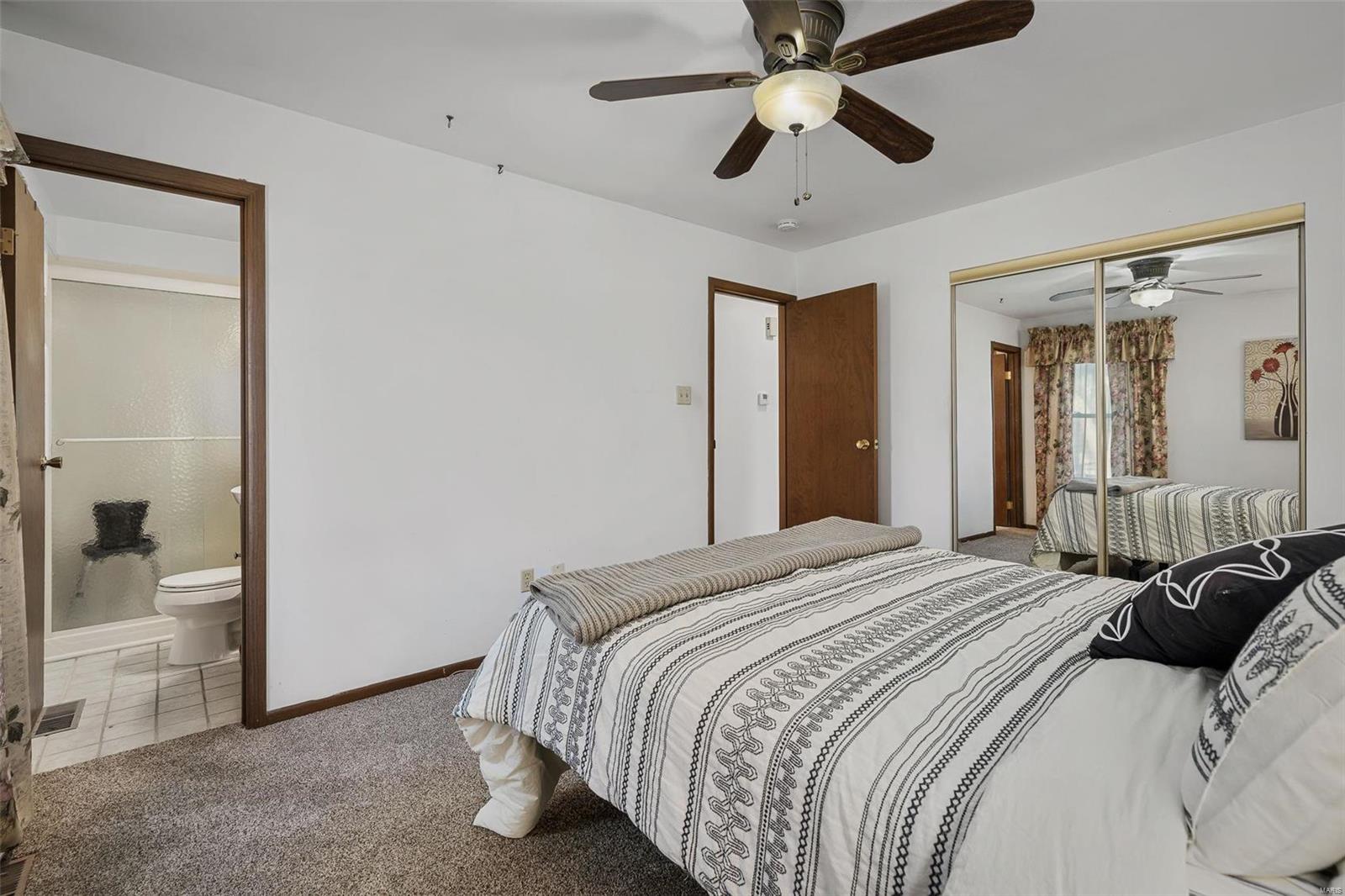 2227 Olde Winery Road St. Louis, MO 63129 - Photo 16 of 39