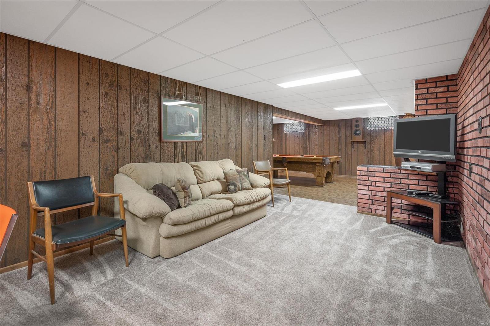 2227 Olde Winery Road St. Louis, MO 63129 - Photo 20 of 39