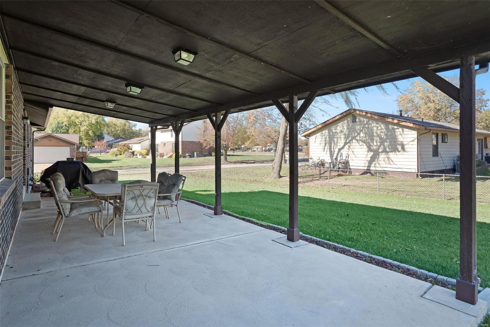 2227 Olde Winery Road St. Louis, MO 63129 - Photo 29 of 39