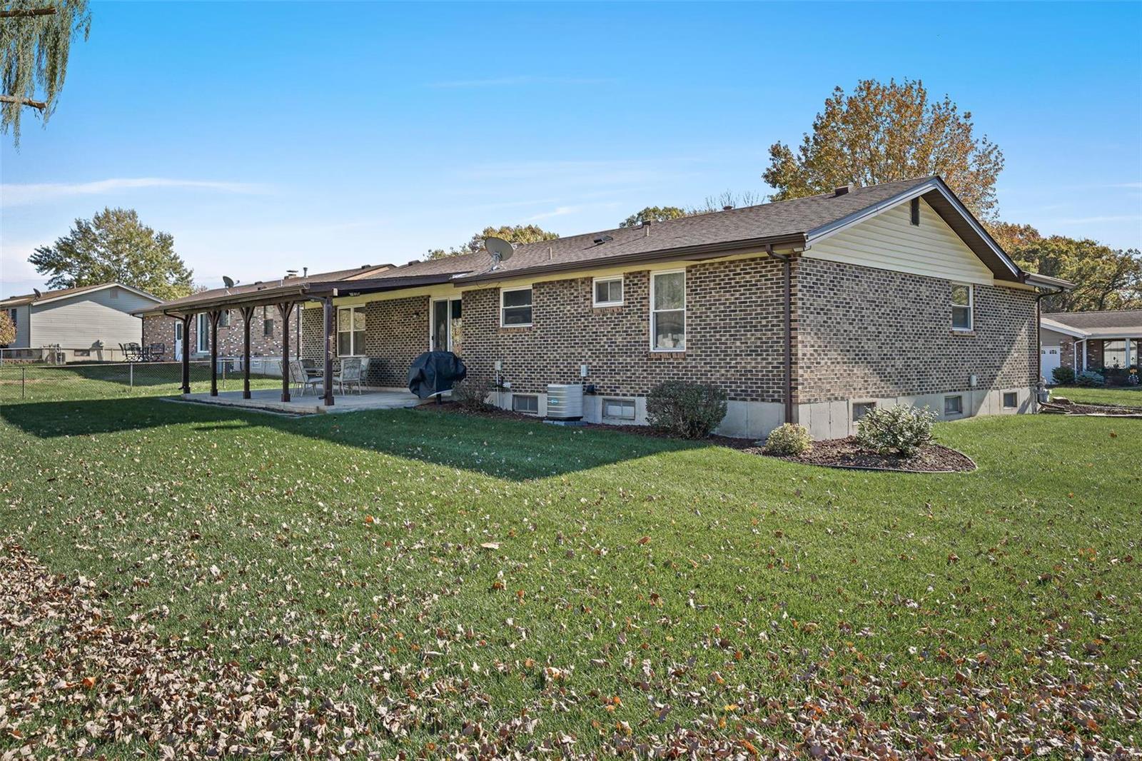 2227 Olde Winery Road St. Louis, MO 63129 - Photo 30 of 39