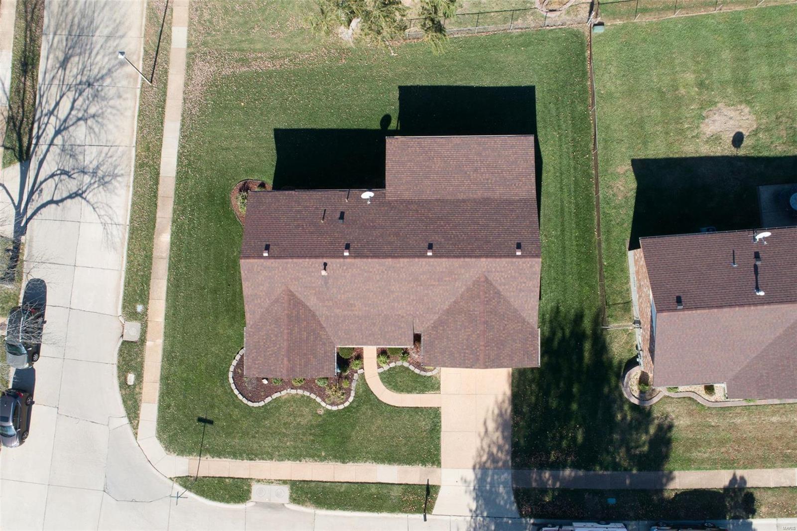 2227 Olde Winery Road St. Louis, MO 63129 - Photo 36 of 39
