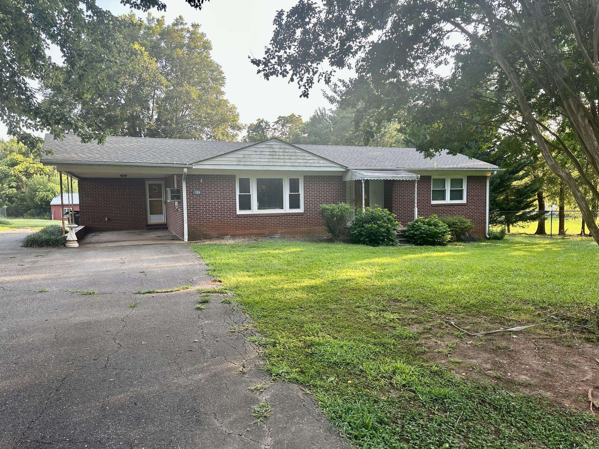 205 Bonner Road Gaffney, SC 29341 - Photo 1 of 21