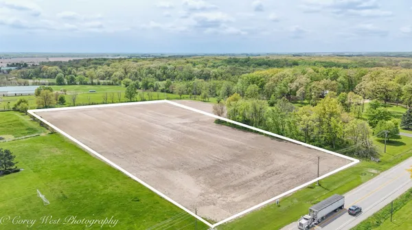 $299,000 | 5-acres South Main Street, Elburn, IL 60119