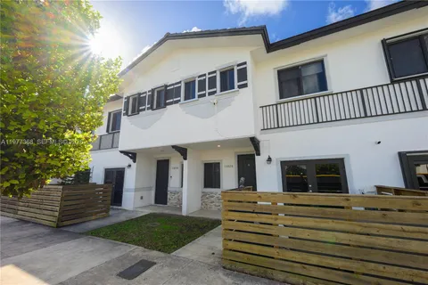 $430,000 | 13324 Southwest 250th Street, Homestead, FL 33032