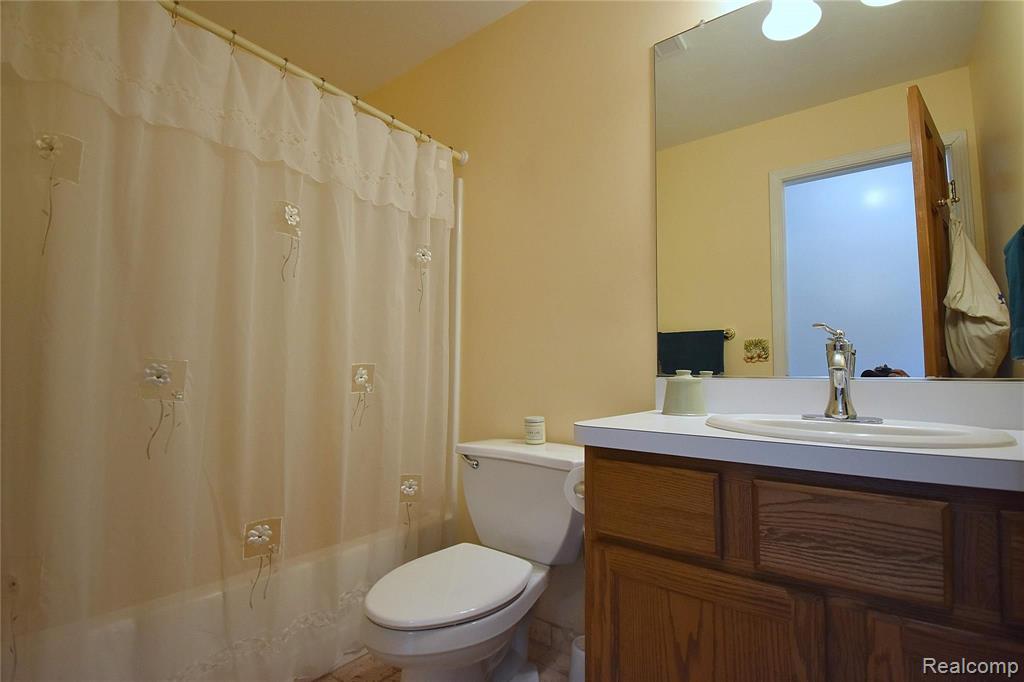 6747 Pinckney Road Pinckney, MI 48169 - Photo 25 of 44