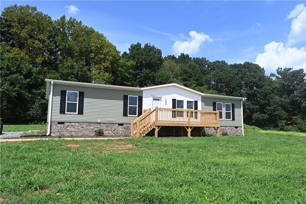 125 Luffman Road Ronda, NC 28670 - Photo 1 of 17 Gallery Image 1