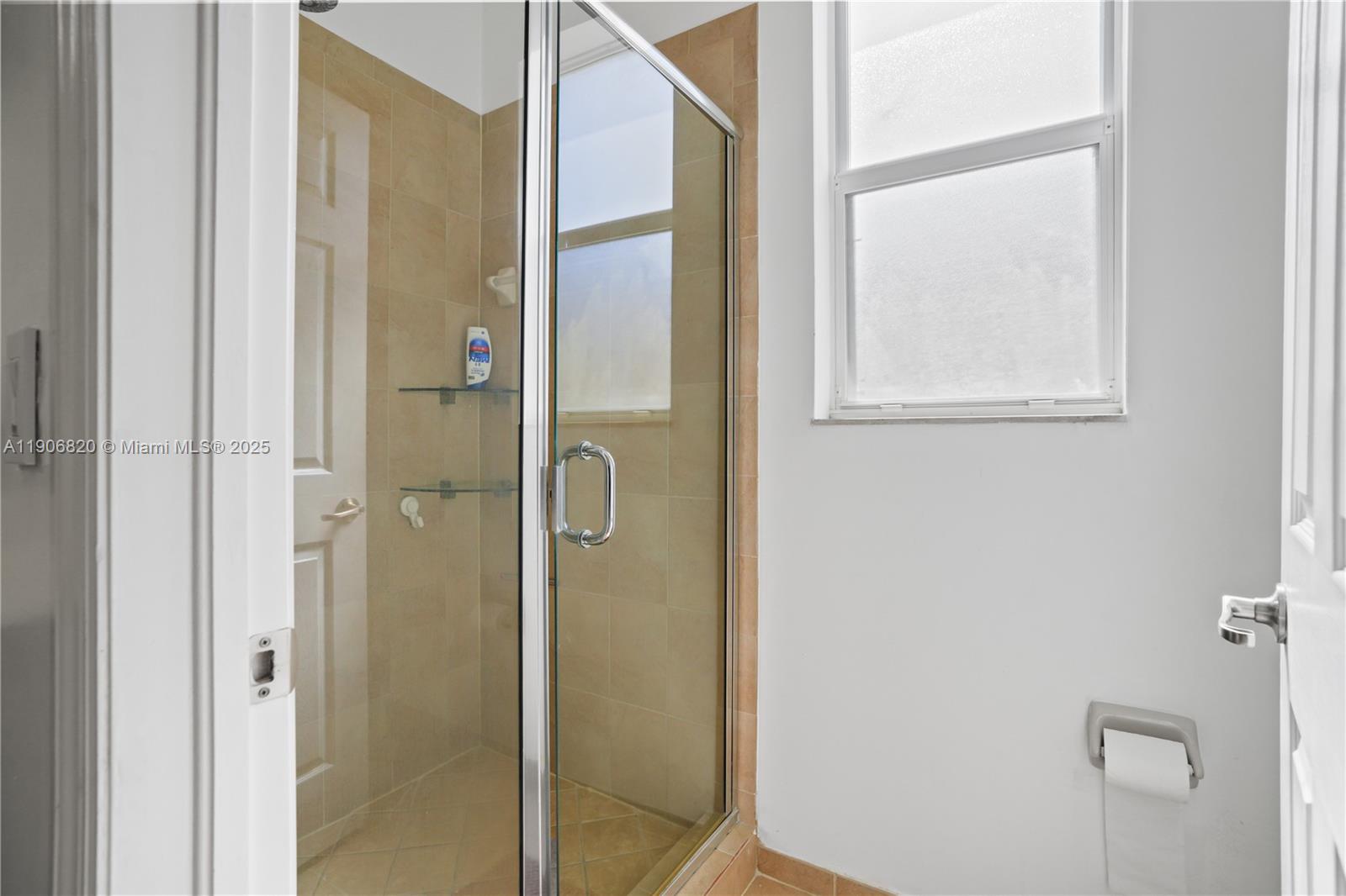 9127 Southwest 171st Court Miami, FL 33196 - Photo 15 of 54