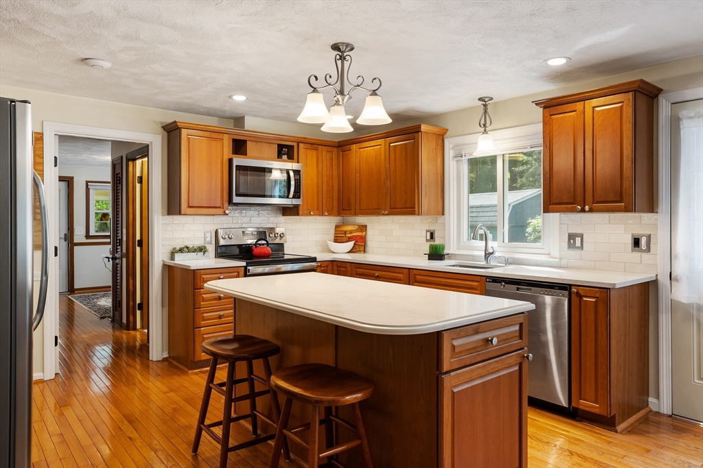 16 Silver Hill Road Acton, MA 01720 - Photo 6 of 42