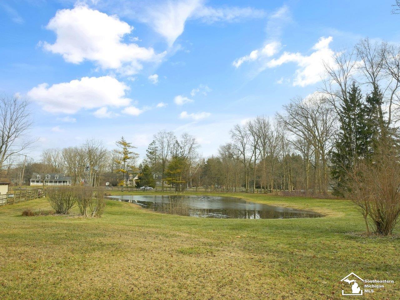 8355 Adler Road Lambertville, MI 48144 - Photo 50 of 90 50132795-3e1d406b-a98e-40b3-af32-aa4495ea1430.JPG