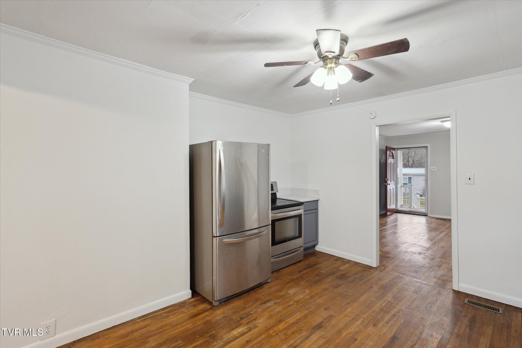 1548 Southside Road Elizabethton, TN 37643 - Photo 11 of 32 11-1548-S-Side-Rd-Elizabethton-TN-37643-