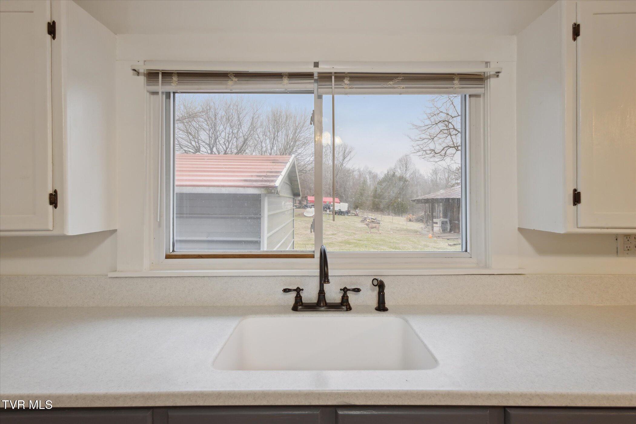 1548 Southside Road Elizabethton, TN 37643 - Photo 12 of 32 12-1548-S-Side-Rd-Elizabethton-TN-37643-