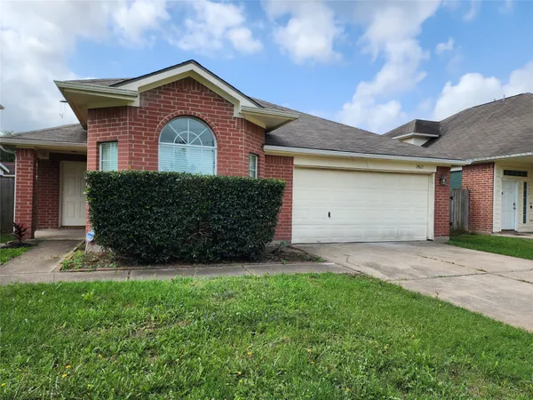 $1,950 | 19611 Cypress Bough Drive, Katy, TX 77449