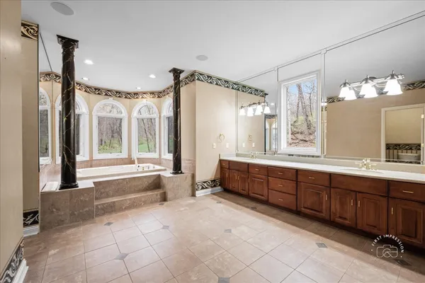 $1,250,000 | 54 Woodland Drive, Yorkville, IL 60560