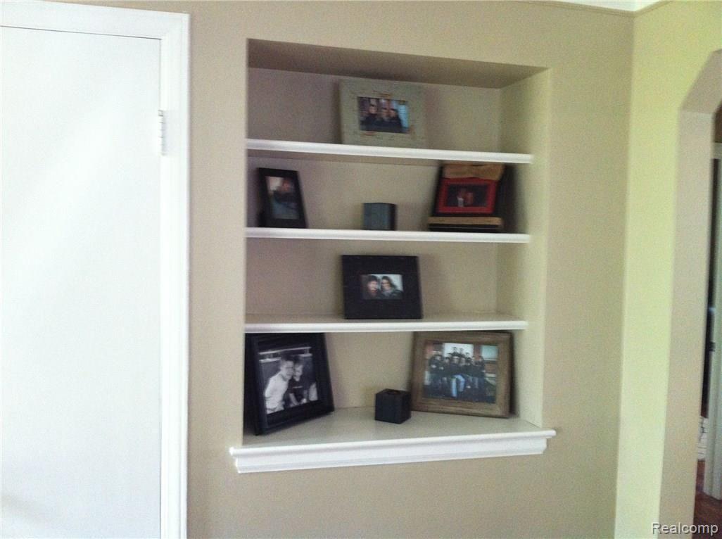 412 West Webster Road Royal Oak, MI 48073 - Photo 7 of 21 Built in shelves.jpg