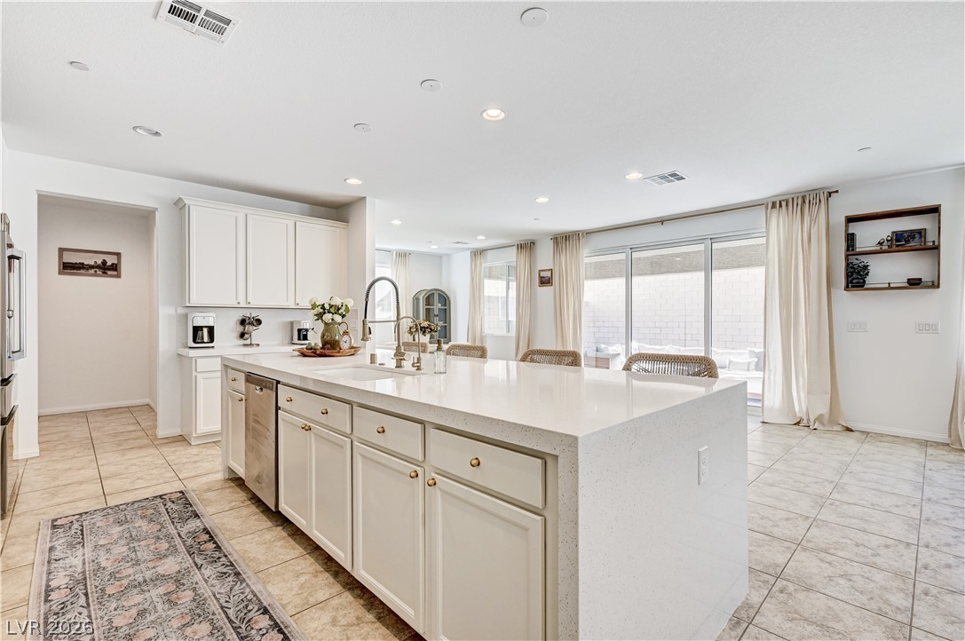 607 Cadence View Way Henderson, NV 89011 - Photo 14 of 61