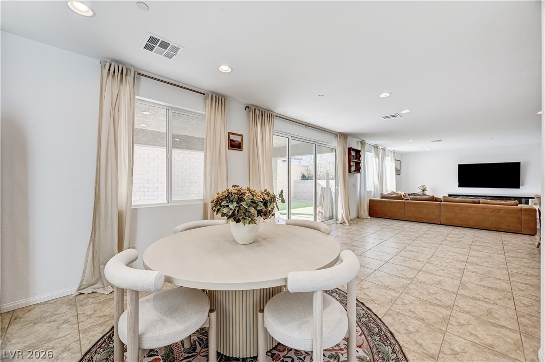 607 Cadence View Way Henderson, NV 89011 - Photo 24 of 61