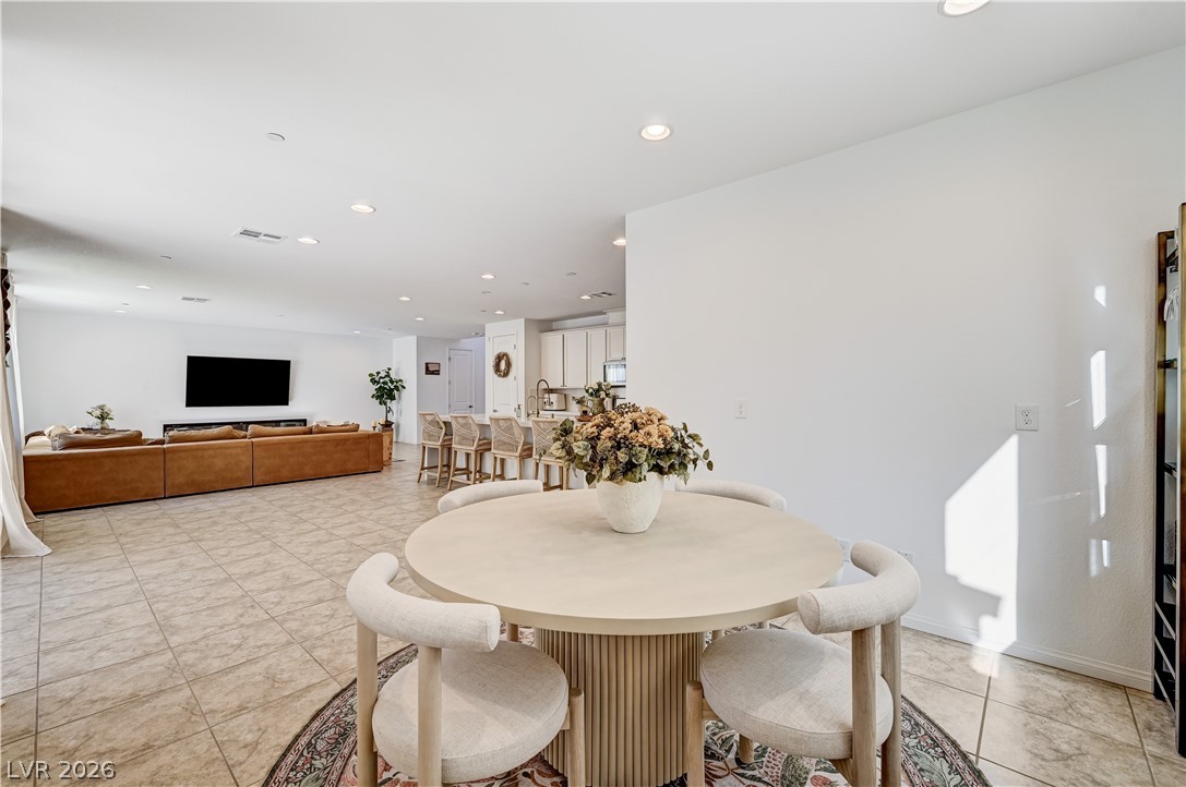 607 Cadence View Way Henderson, NV 89011 - Photo 26 of 61