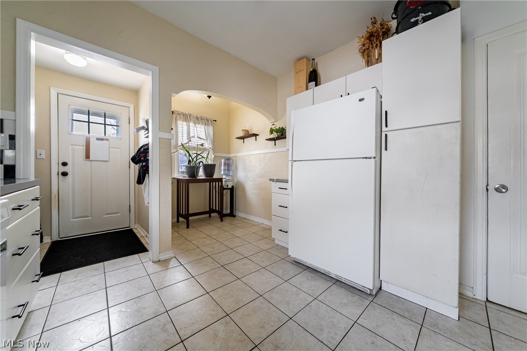 1207 Irene Road Lyndhurst, OH 44124 - Photo 14 of 30 Gallery Image 14