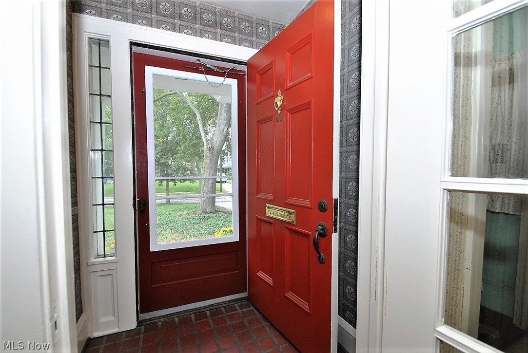 3133 Chadbourne Road Cleveland, OH 44120 - Photo 15 of 18 Welcoming front entry features tile floor, leaded sidelight windows