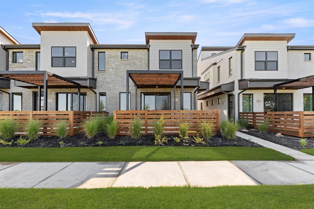 01. 2013 Aldrich - Front