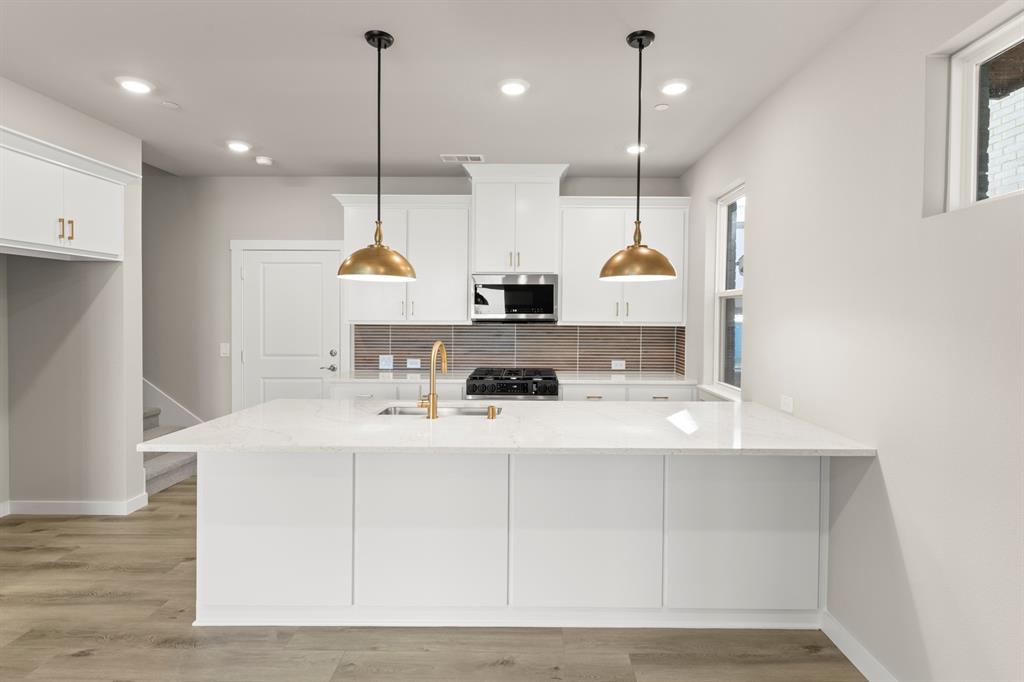 2013 Aldrich Road Celina, TX 75009 - Photo 12 of 28 12. 2013 Aldrich - Kitchen