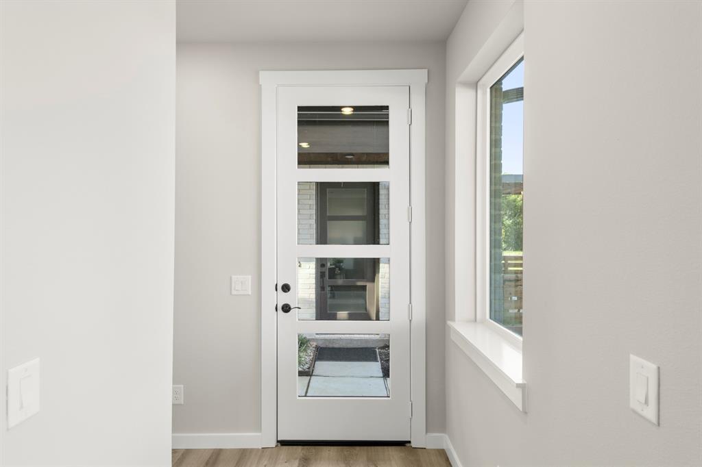 2013 Aldrich Road Celina, TX 75009 - Photo 5 of 28 05. 2013 Aldrich - Entry