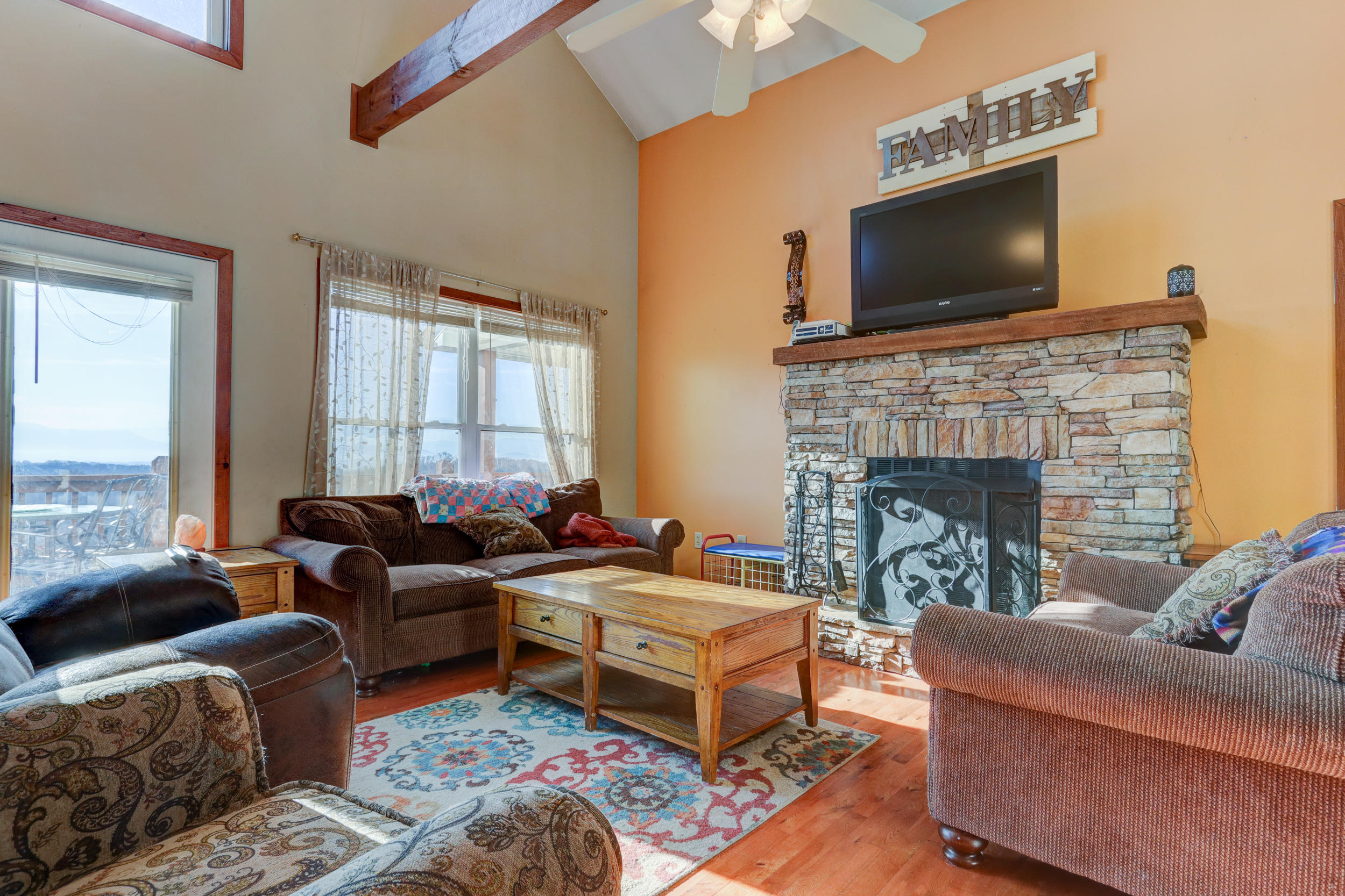 795 Zirkle Road Dandridge, TN 37725 - Photo 3 of 27 Positive Perceptions-5