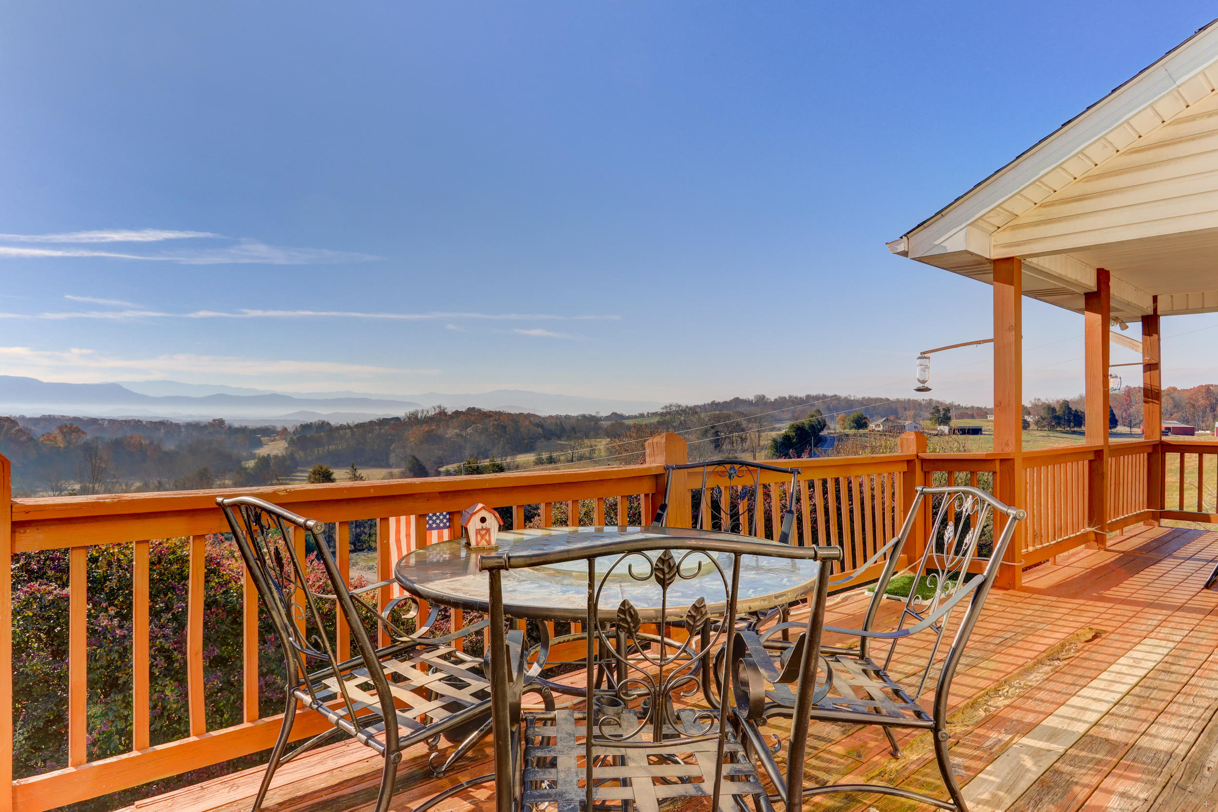 795 Zirkle Road Dandridge, TN 37725 - Photo 10 of 27 Positive Perceptions-12