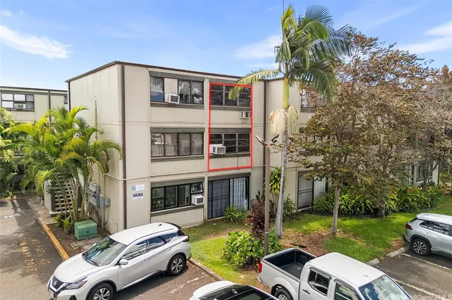 $395,000 | 98-310 Kamehameha Highway, Unit 225, Aiea, HI 96701