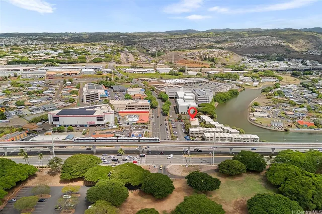 $395,000 | 98-310 Kamehameha Highway, Unit 225, Aiea, HI 96701