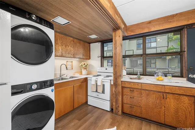 $395,000 | 98-310 Kamehameha Highway, Unit 225, Aiea, HI 96701