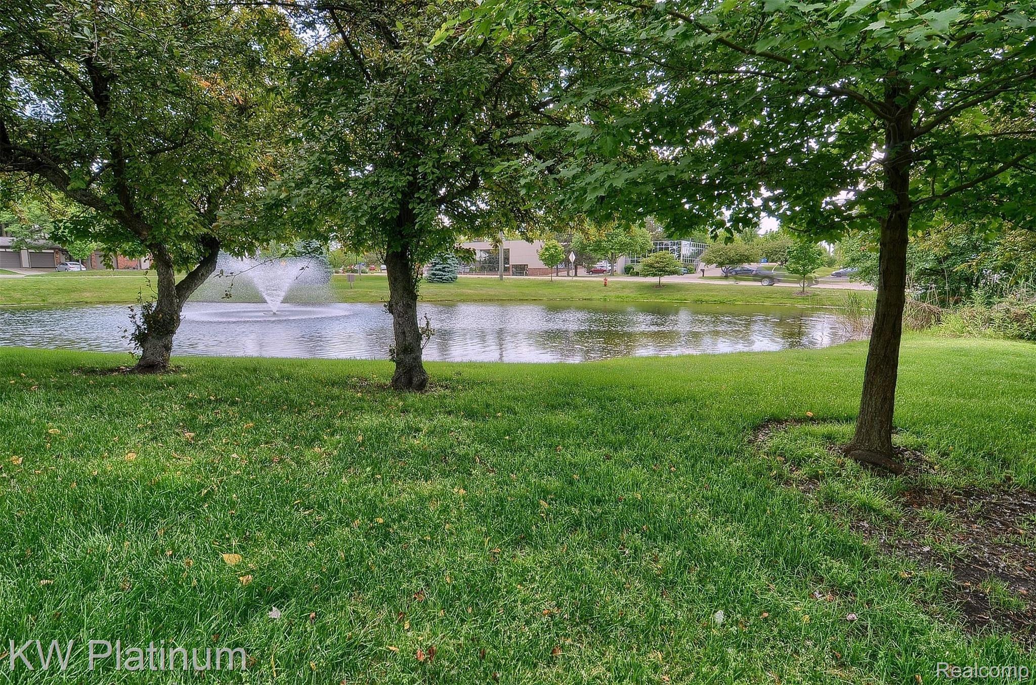 1986 Pondview Court Rochester, MI 48309 - Photo 36 of 37 34-Pond.jpg