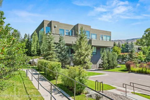 $1,250,000 | 101 Willits Lane, Unit 205, Basalt, CO 81621
