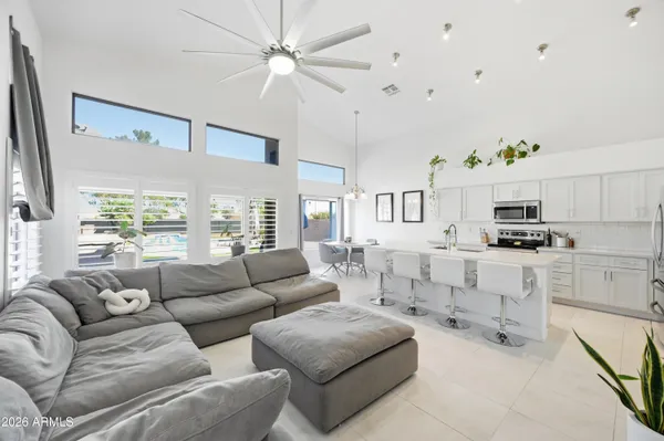$675,000 | 1572 East Black Diamond Drive, Gilbert, AZ 85296