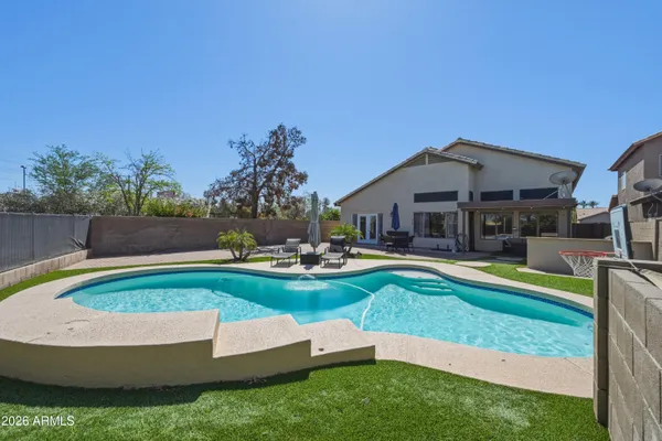 $675,000 | 1572 East Black Diamond Drive, Gilbert, AZ 85296