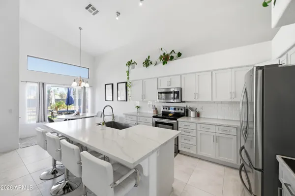 $675,000 | 1572 East Black Diamond Drive, Gilbert, AZ 85296