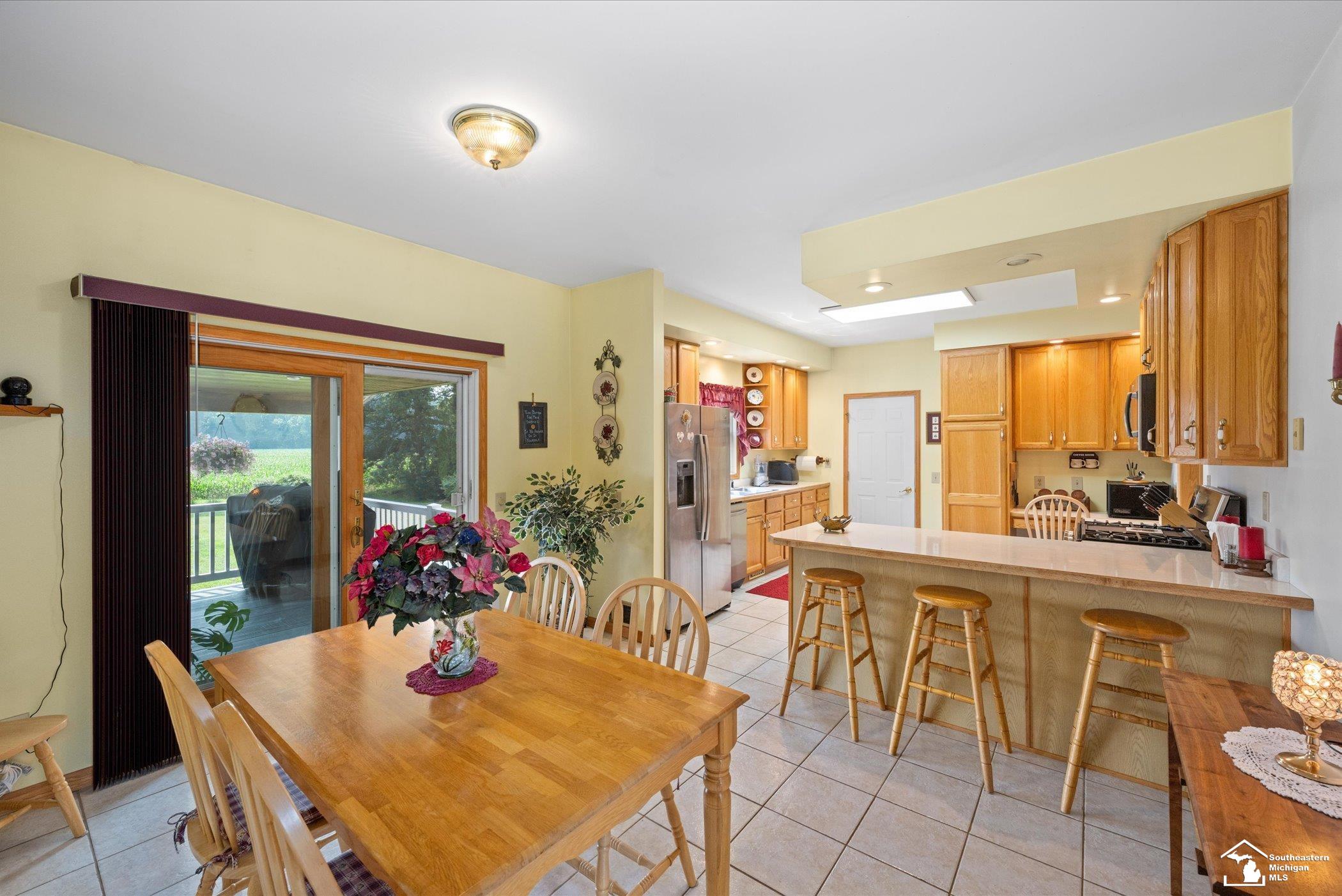 14481 Dixon Road Dundee, MI 48131 - Photo 12 of 44 50181950-ba42f00e-bce6-47d6-83bb-415b58398b44.JPG