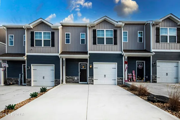 $282,900 | 3568 Bisham Wood Lane, Powell, TN 37849