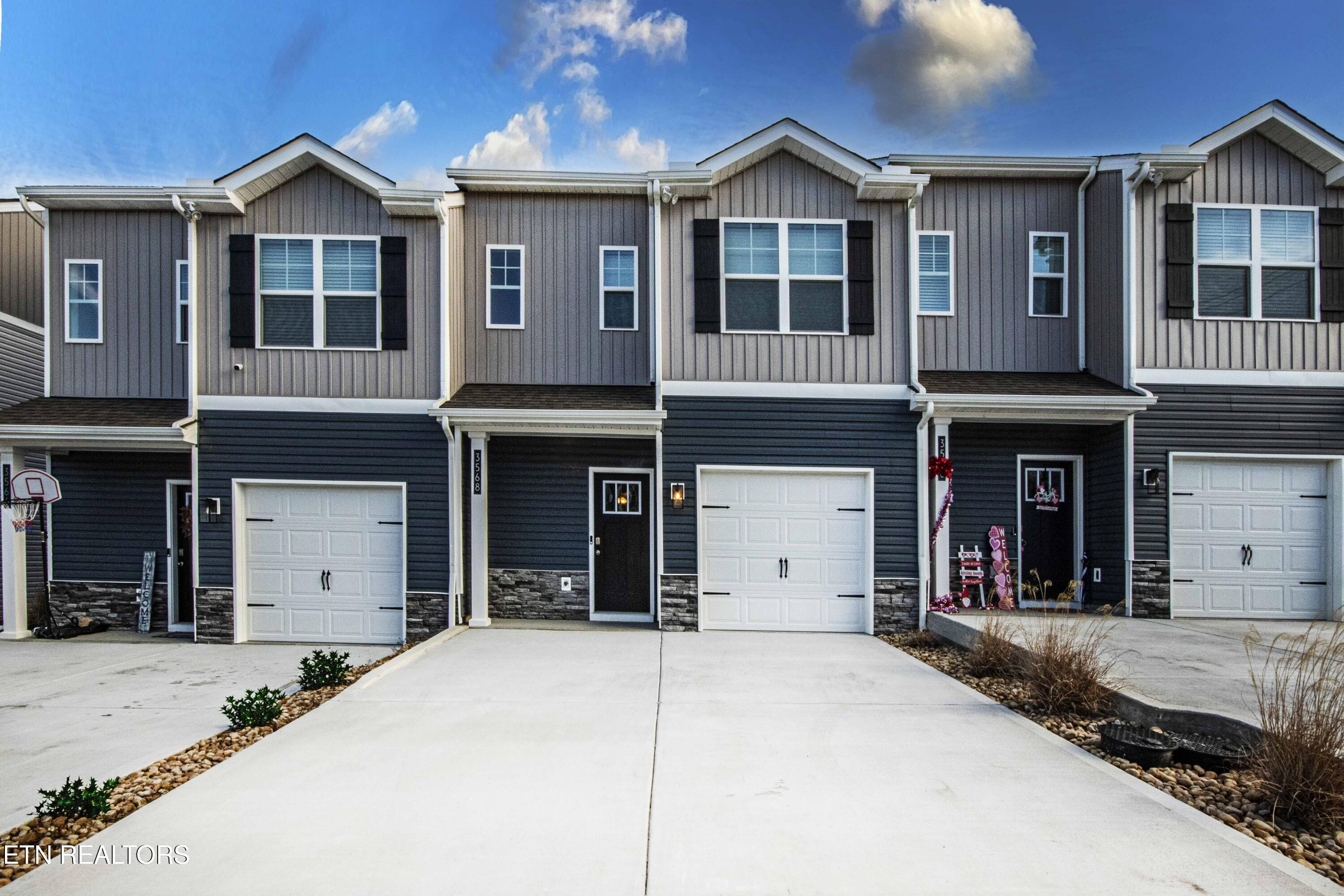 3568 Bisham Wood Ln  