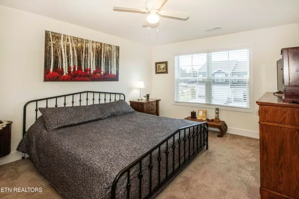 $282,900 | 3568 Bisham Wood Lane, Powell, TN 37849