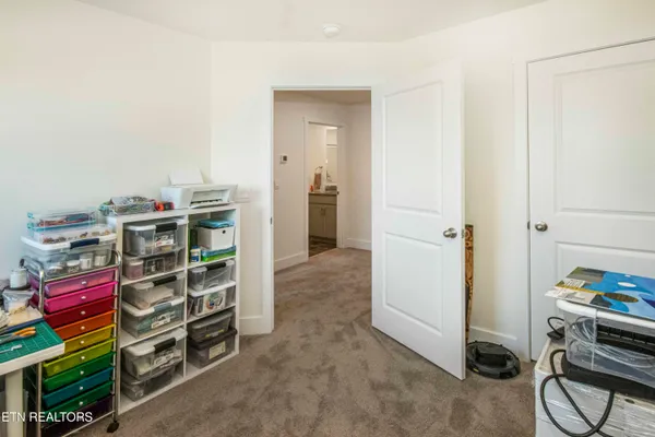 $282,900 | 3568 Bisham Wood Lane, Powell, TN 37849