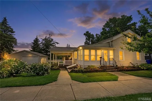$259,900 | 1207 South Main Street, Shelby, NY 14103