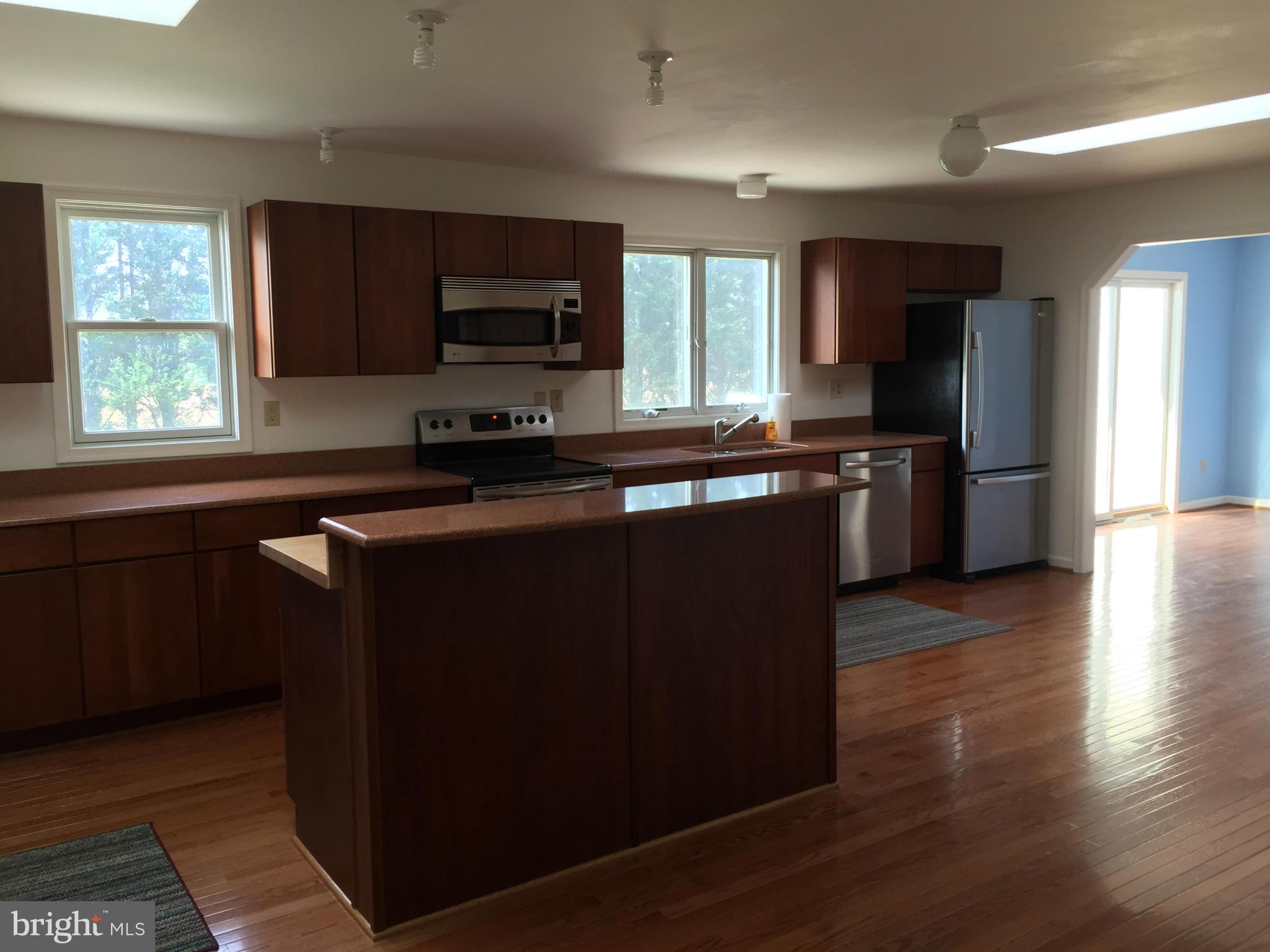 2375 Coon Club Road Westminster, MD 21157 - Photo 17 of 20 Kitchen