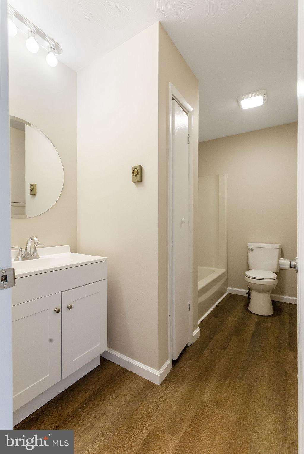 25 Commerce Street New Oxford, PA 17350 - Photo 19 of 23