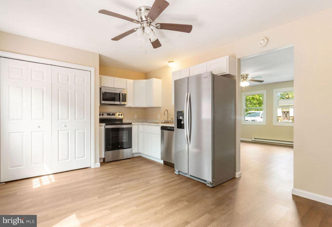 25 Commerce Street New Oxford, PA 17350 - Photo 7 of 23