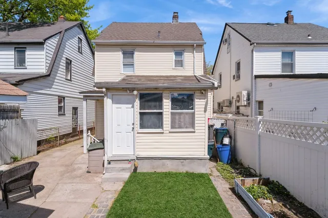 $890,000 | 248-16 88th Drive | Bellerose